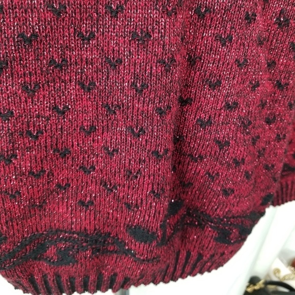 Vintage Sweater Black and Red Damask Metallic - Picture 4 of 6